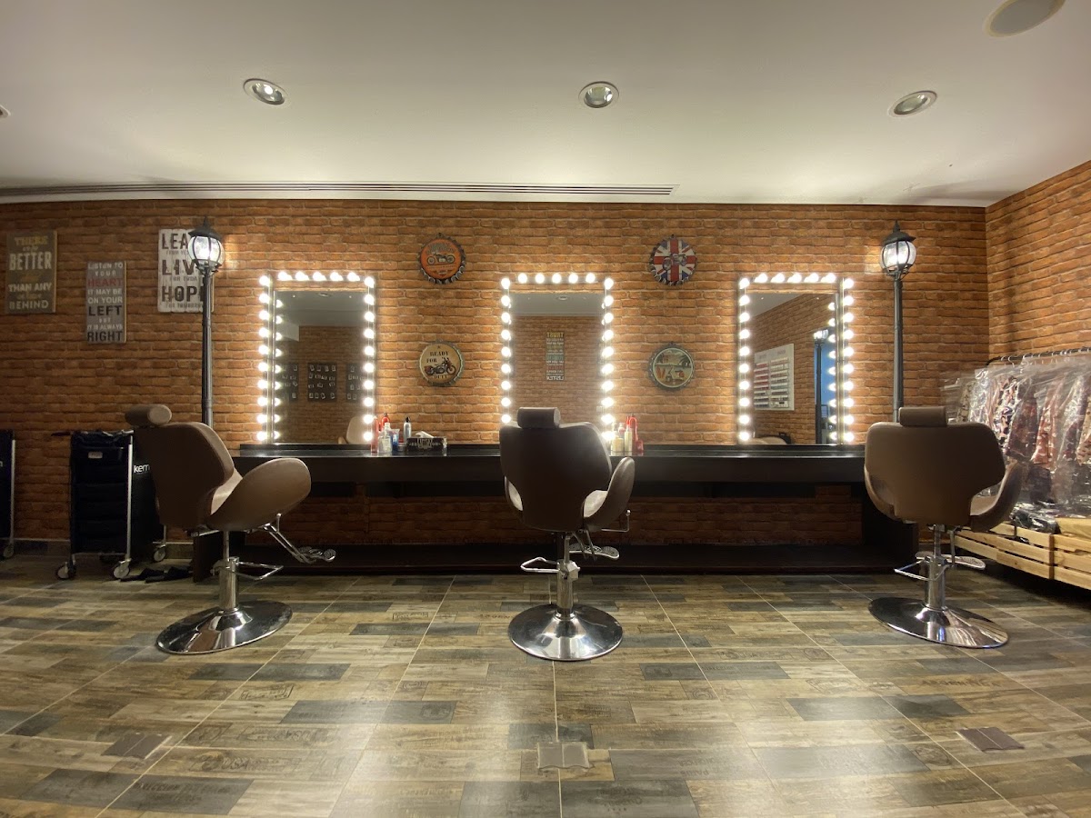 Glam Street Dubai (Ladies only) – Dubai, Dubai