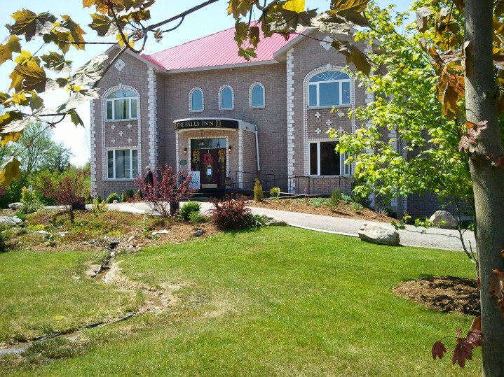 The Falls Inn & Spa – Walters Falls, ON
