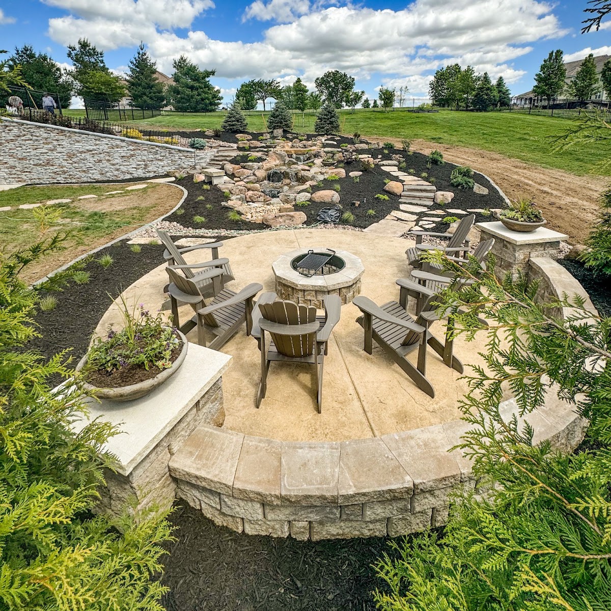 Trey's Lawn & Landscape – Parkville, Missouri